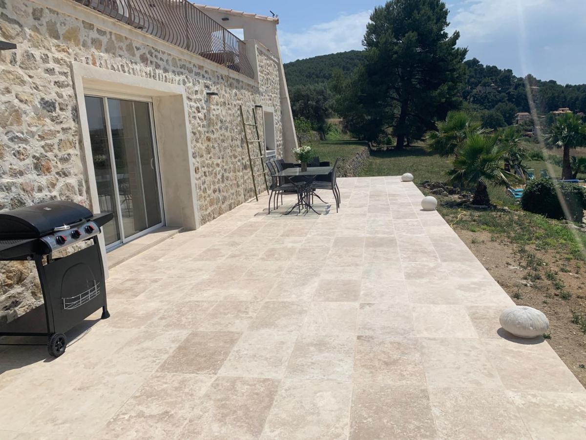 La Venturonne Appartement Neuf Rez De Jardin 45 M2 Vue Mer Et Vignes 10 Mn Des Plages Le Beausset Exterior foto